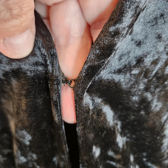 Ronny Kobo Adele Black Crushed Velvet High Neck Cinced Side Cocktail Dress - Picture 9 of 13